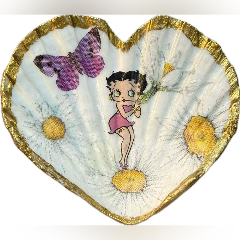 Betty boop design Heart-Shaped Decorative shell with Gold Trim